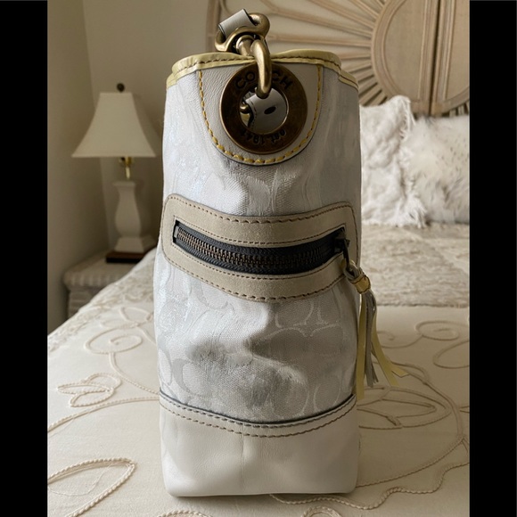 Coach Vintage Signature Tote - Picture 10 of 14